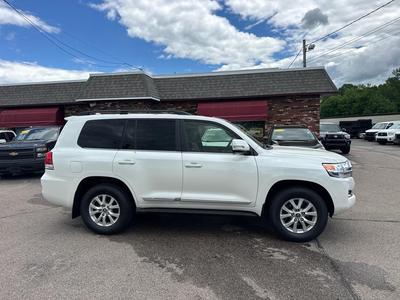 toyota land cruiser 2016 JTMCY7AJ3G4042543 image